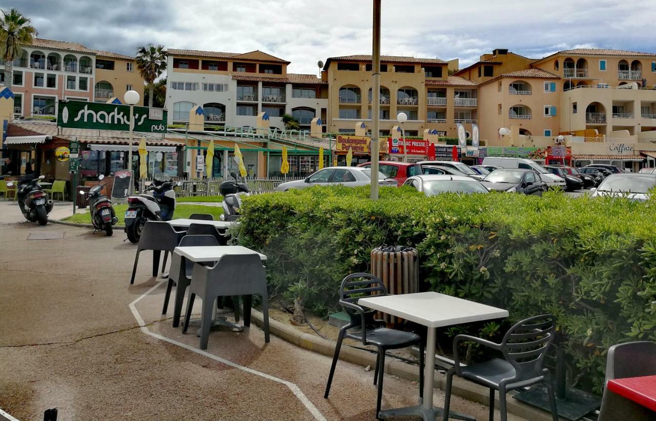 Domaine De La Coudouliere, T2 Climatise Terrasse Vue Mer Sans Vis A Vis Plage A 100M Six-Fours-les-Plages Luaran gambar