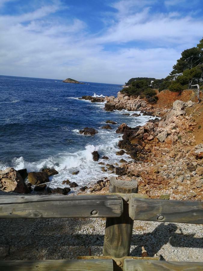 Domaine De La Coudouliere, T2 Climatise Terrasse Vue Mer Sans Vis A Vis Plage A 100M Six-Fours-les-Plages Luaran gambar